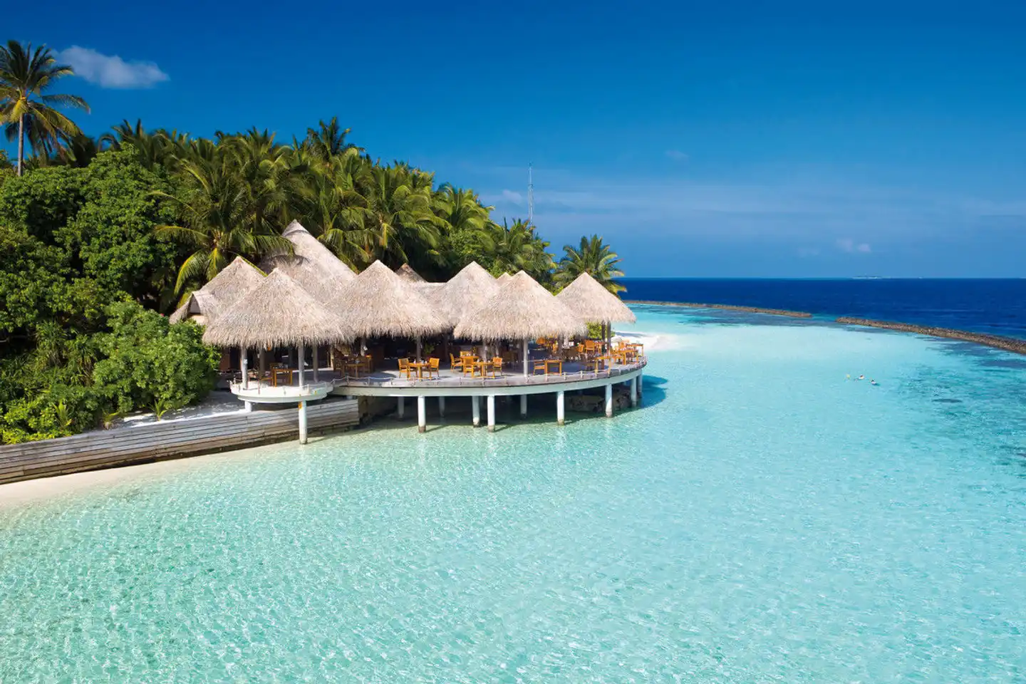Baros Maldives Pool