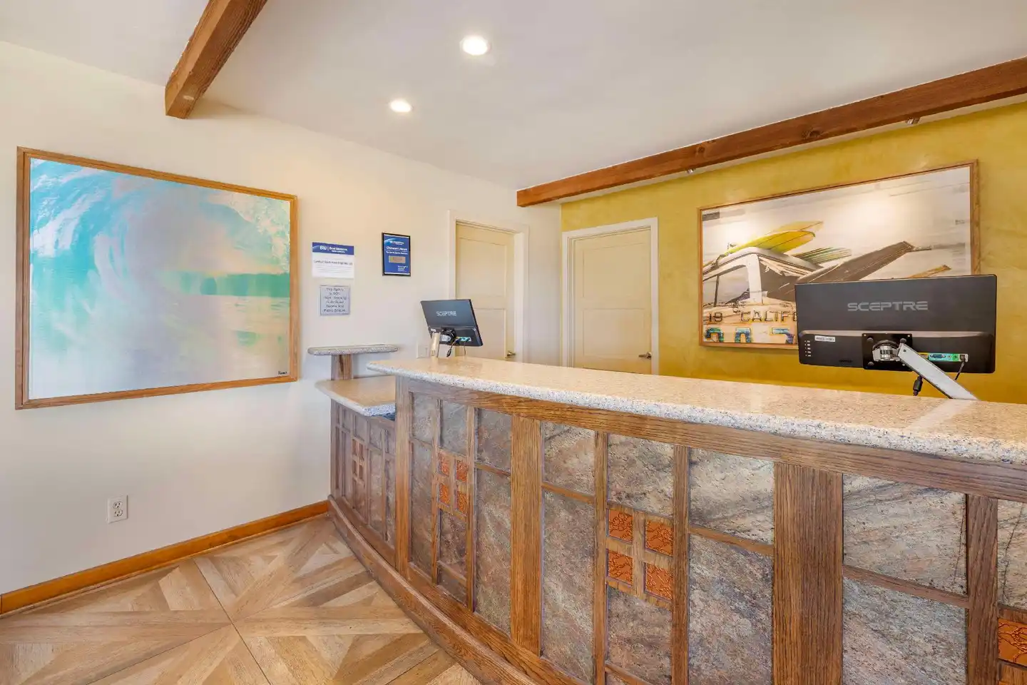 Best Western Plus Beach View Lodge Lobby