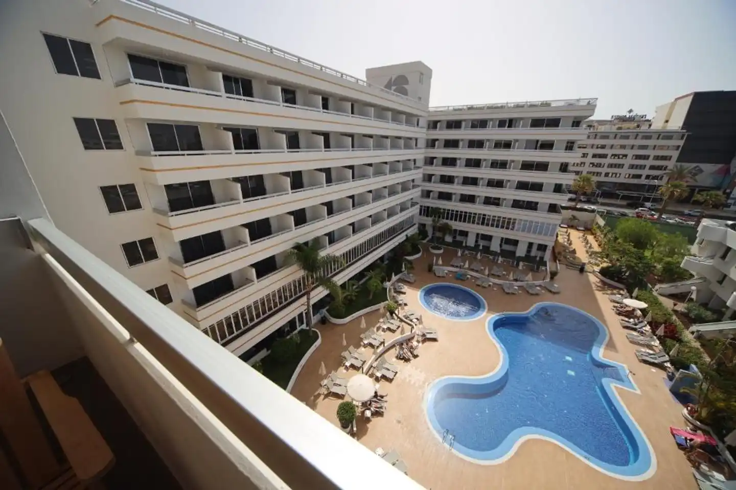 Coral Suites & Spa - Adults Only Aussenansicht