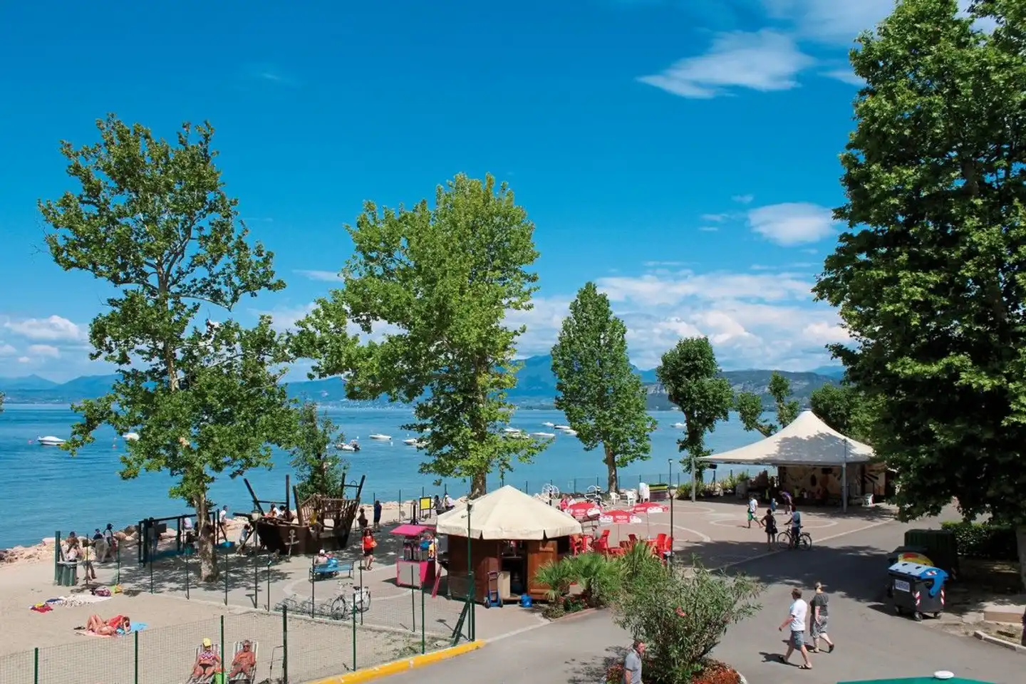 Camping Cisano & San Vito Terrasse