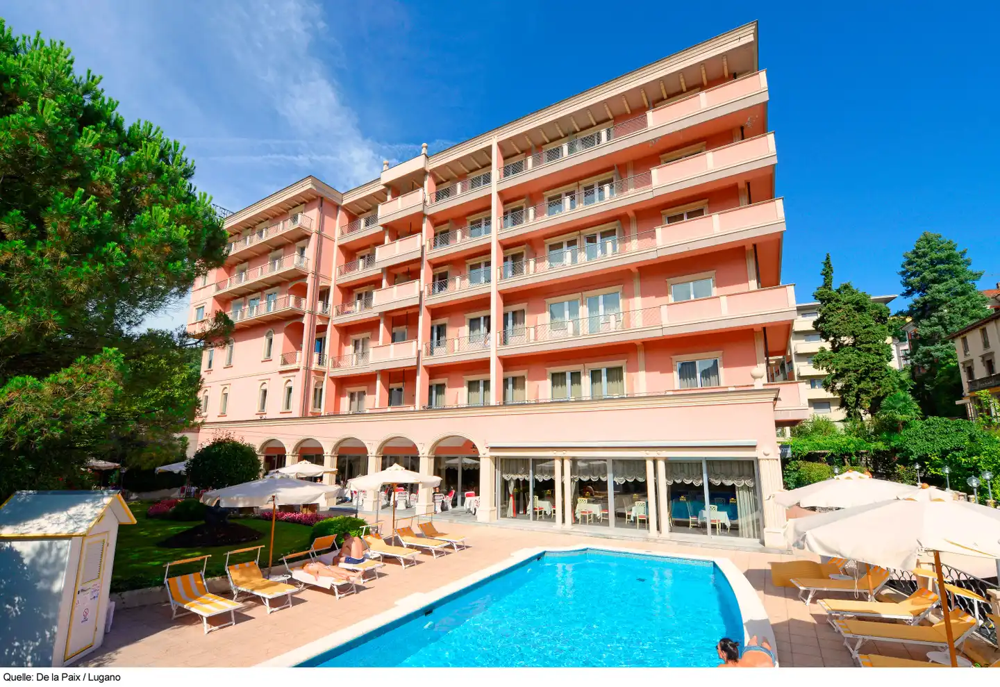 De la Paix Pool