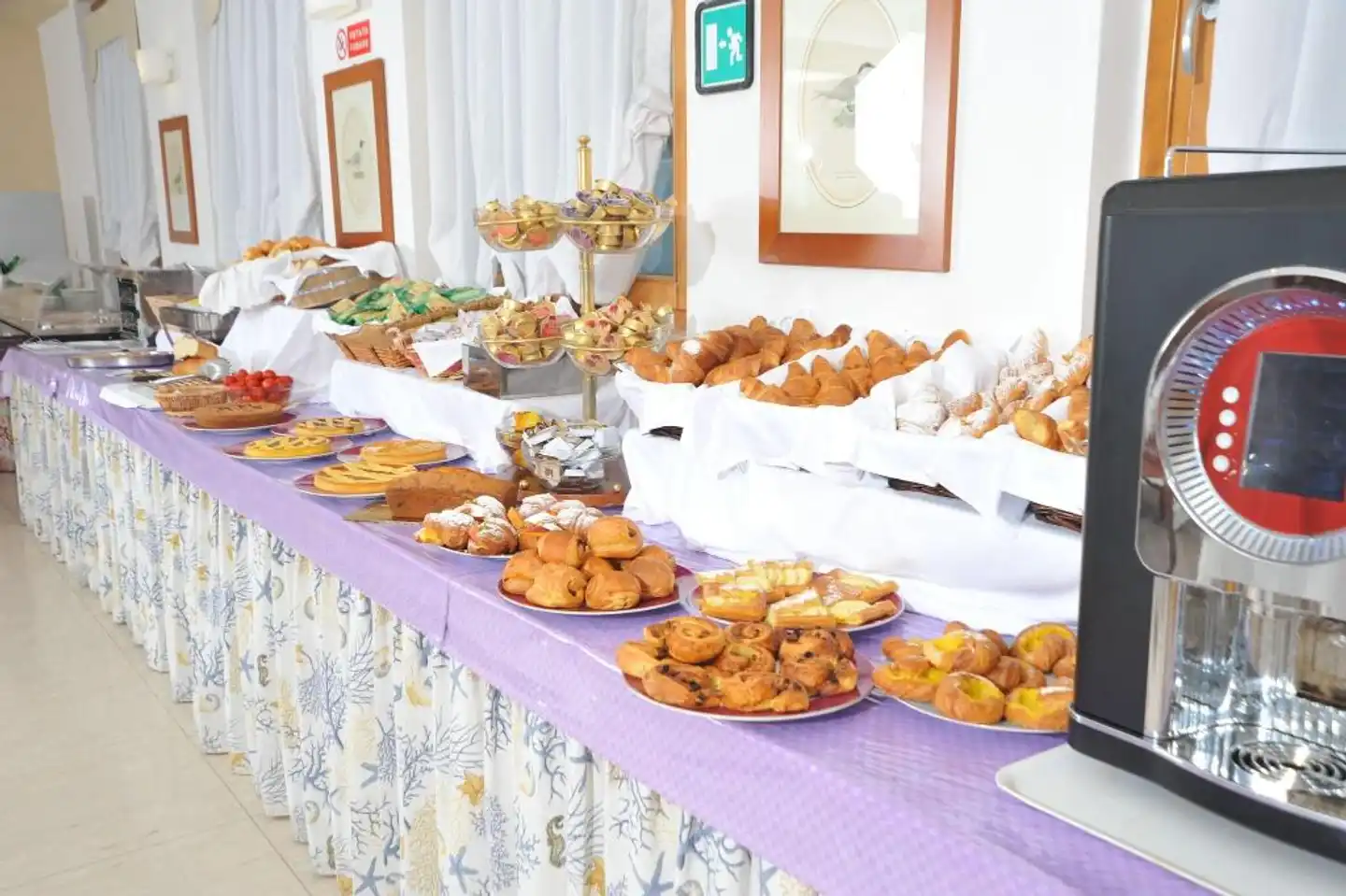 Degli Aranci Restaurant