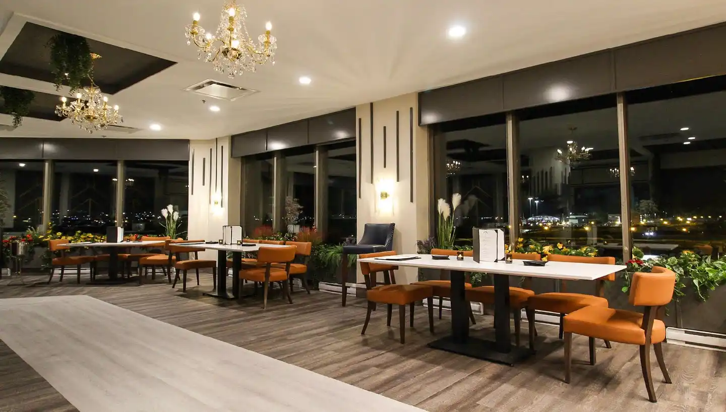 Holiday Inn Sydney - Waterfront Restaurant
