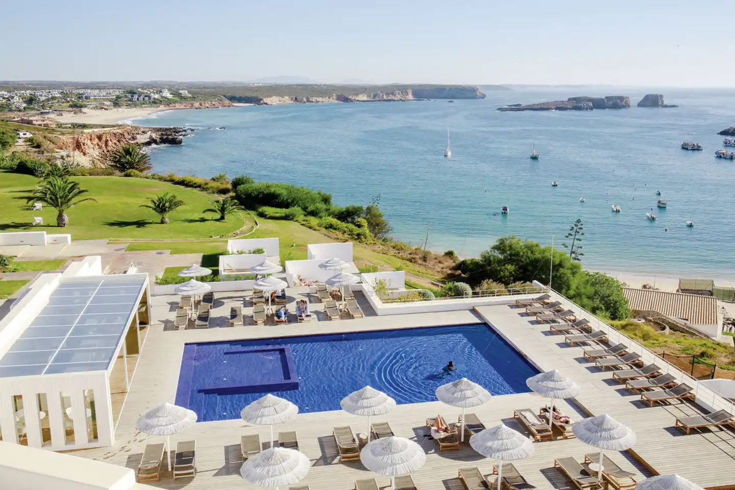 Memmo Baleeira Pool