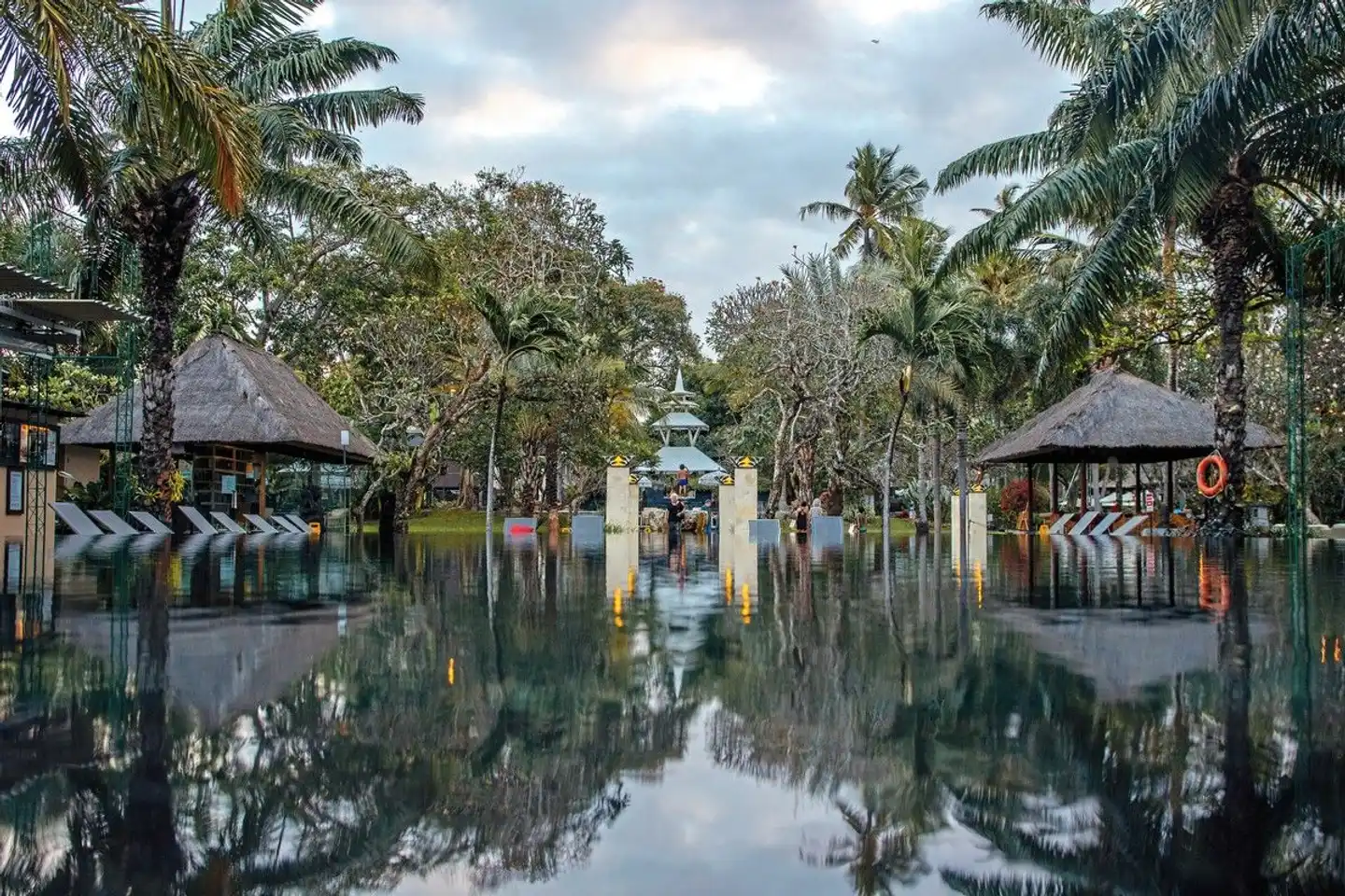 Segara Village Hotel Pool