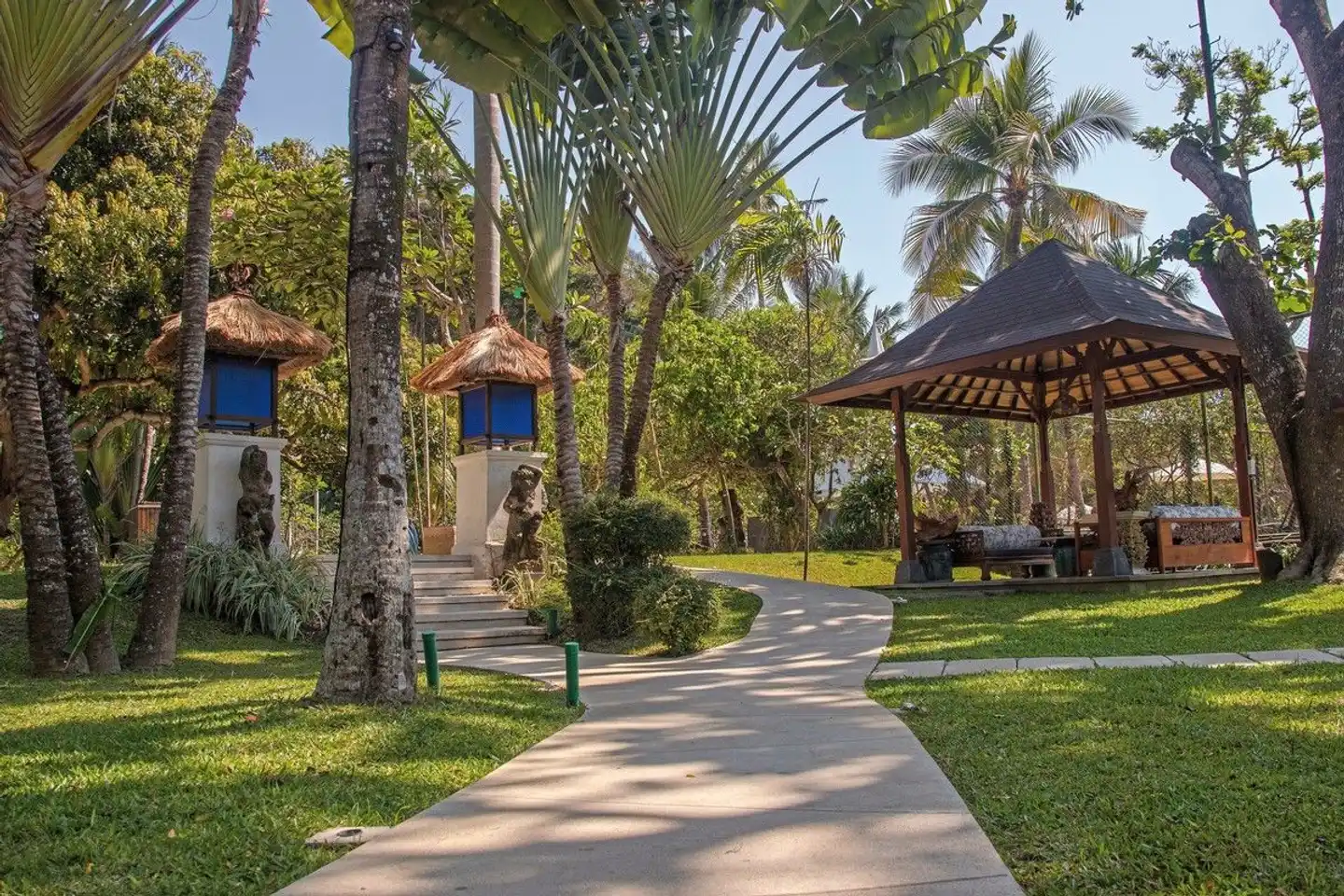 Segara Village Hotel Garten