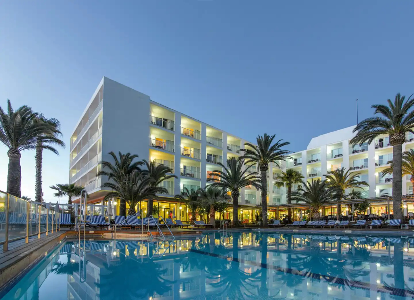 Palladium Palmyra Pool