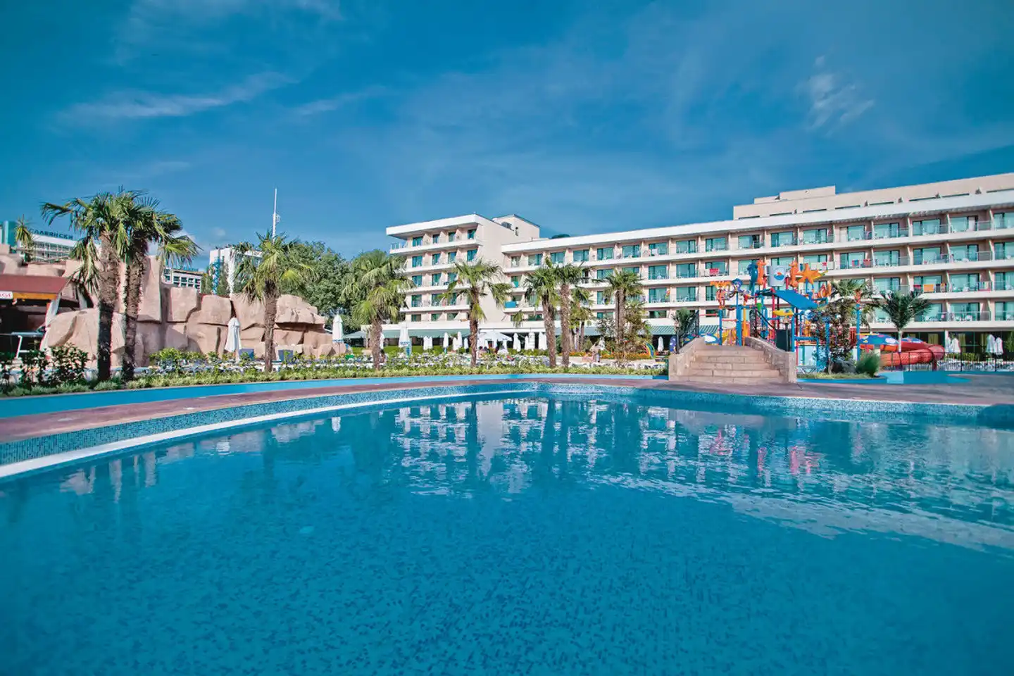 DIT Evrika Beach Club Hotel Pool
