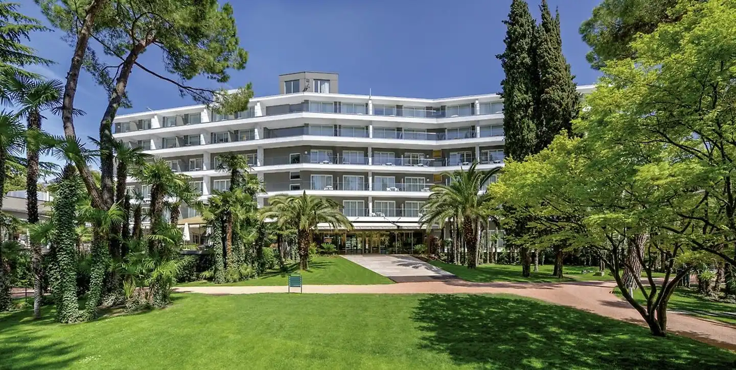Du Lac et Du Parc Grand Resort Aussenansicht