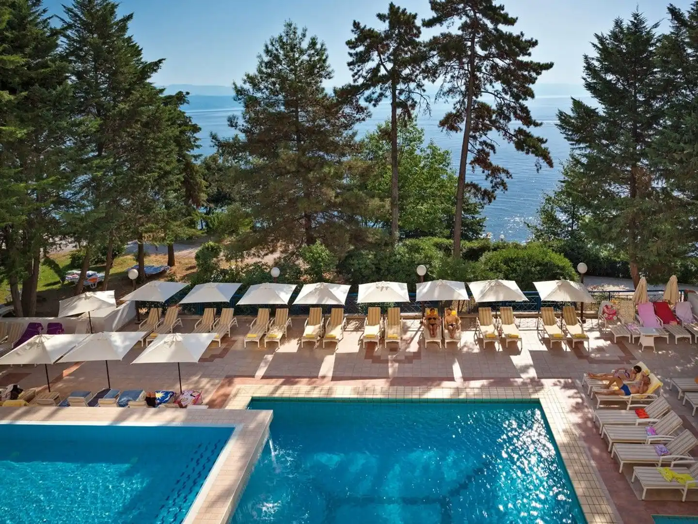 Excelsior Pool