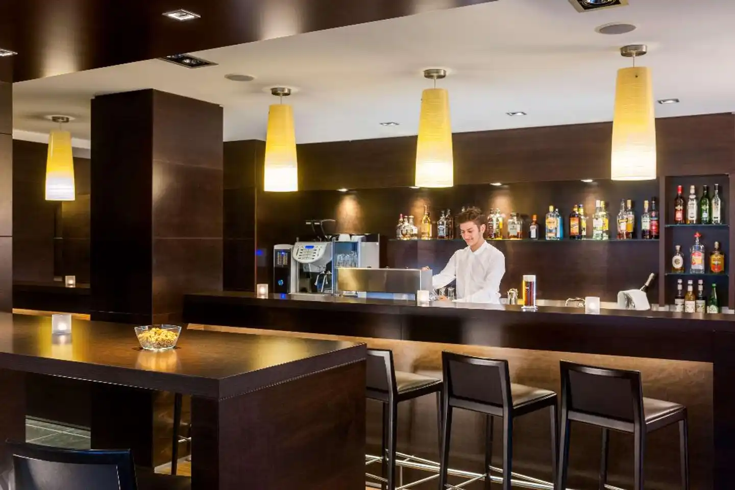 NH Düsseldorf Königsallee Bar