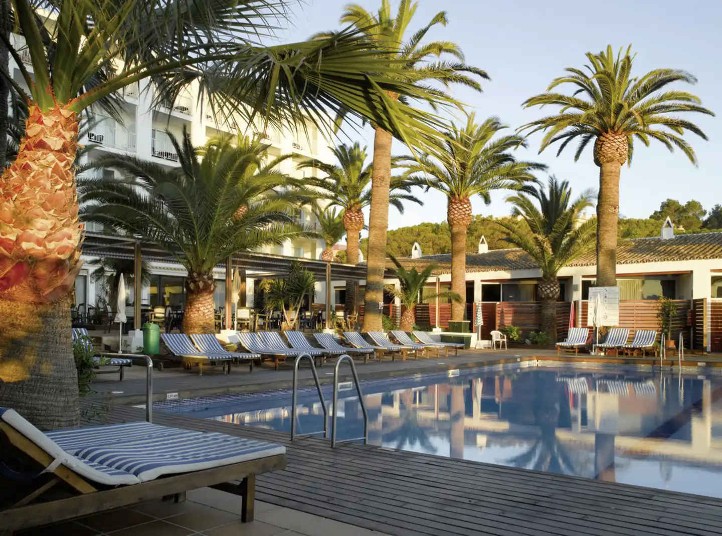 Palladium Palmyra Pool
