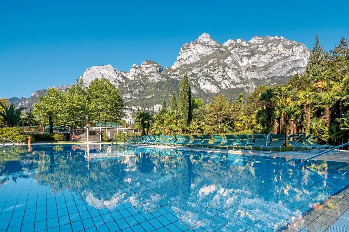 Du Lac et Du Parc Grand Resort Pool