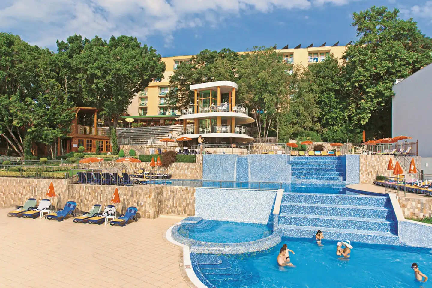 Sunrise Pool
