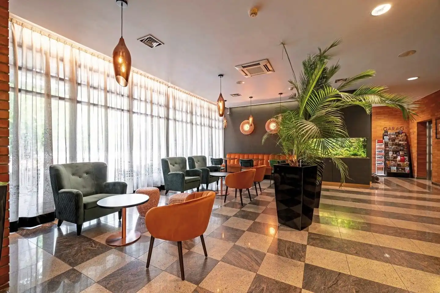 Hotel Expo Lobby