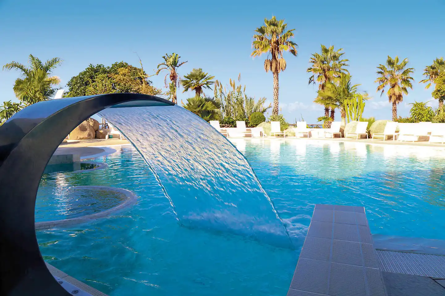 Cala di Volpe Pool