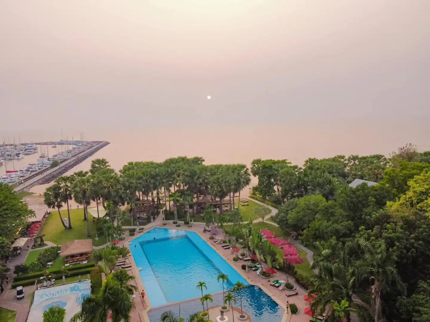 Botany Beach Resort Pool
