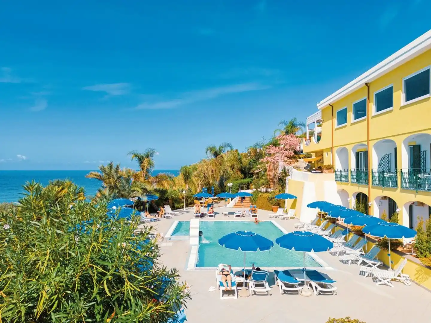 Capizzo Pool