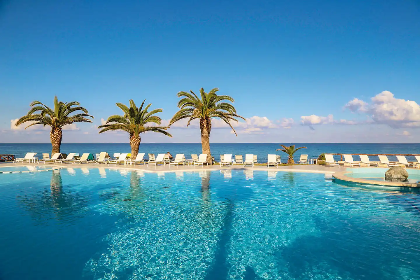 Cala di Volpe Pool