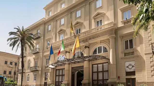 Grand Hotel et Des Palmes Aussenansicht