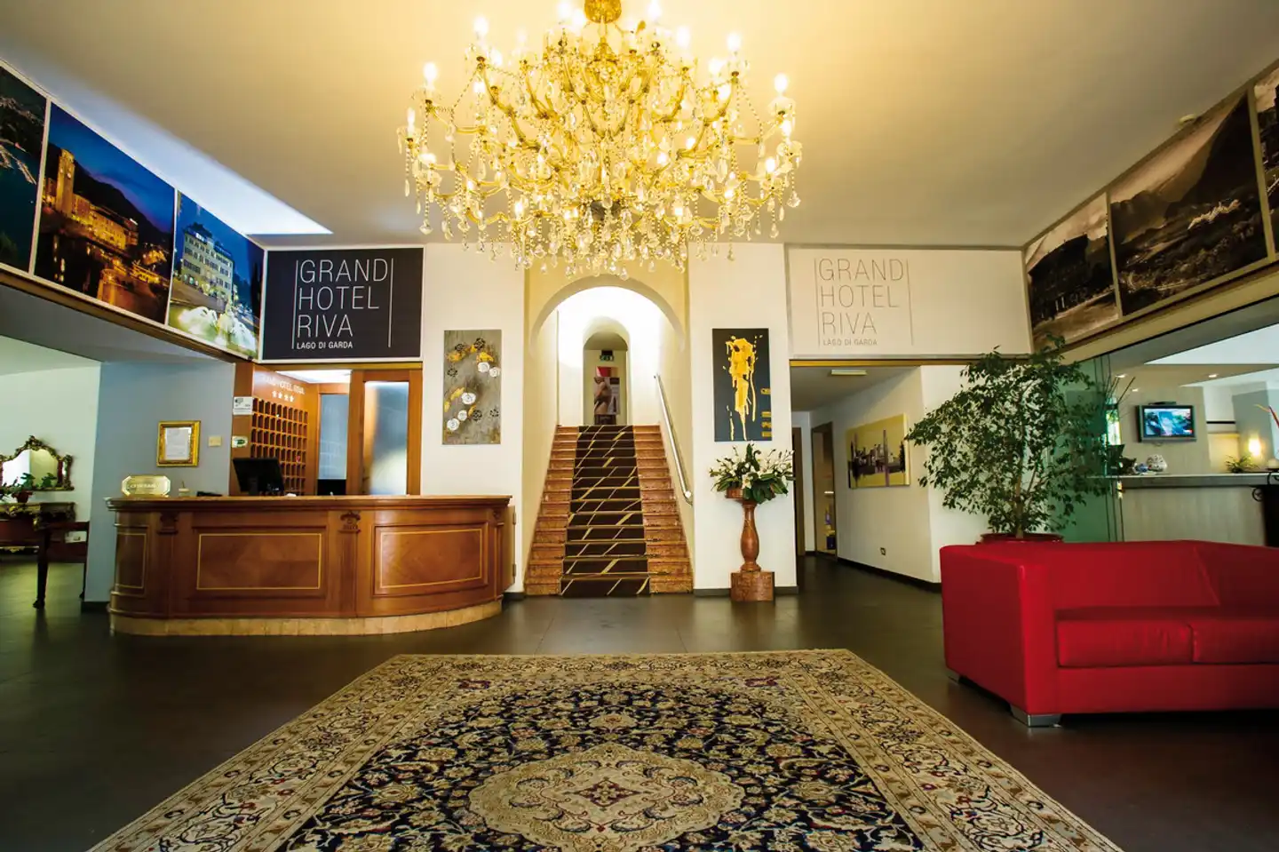 Grand Hotel Riva Lobby