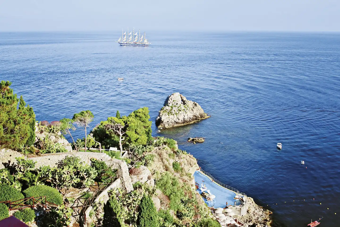 UNAHOTELS Capotaormina Landschaft