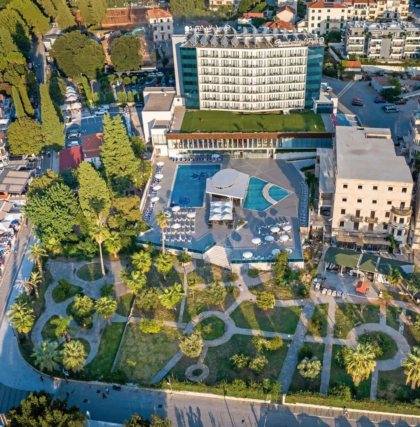 Grand Hotel Park Aussenansicht