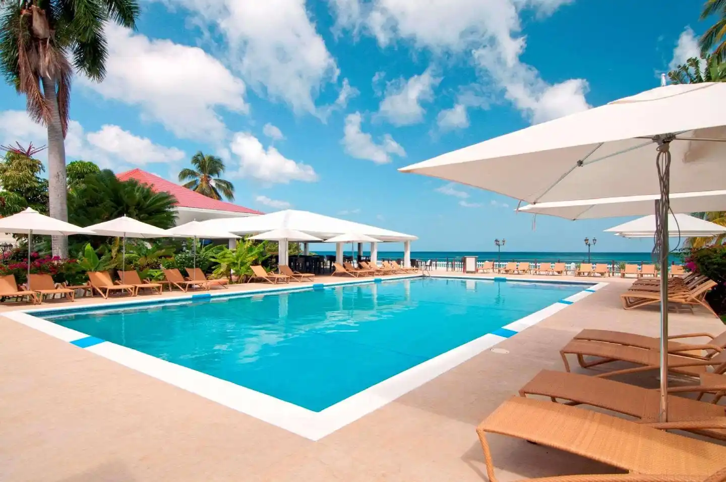 Radisson Grenada Beach Resort Pool