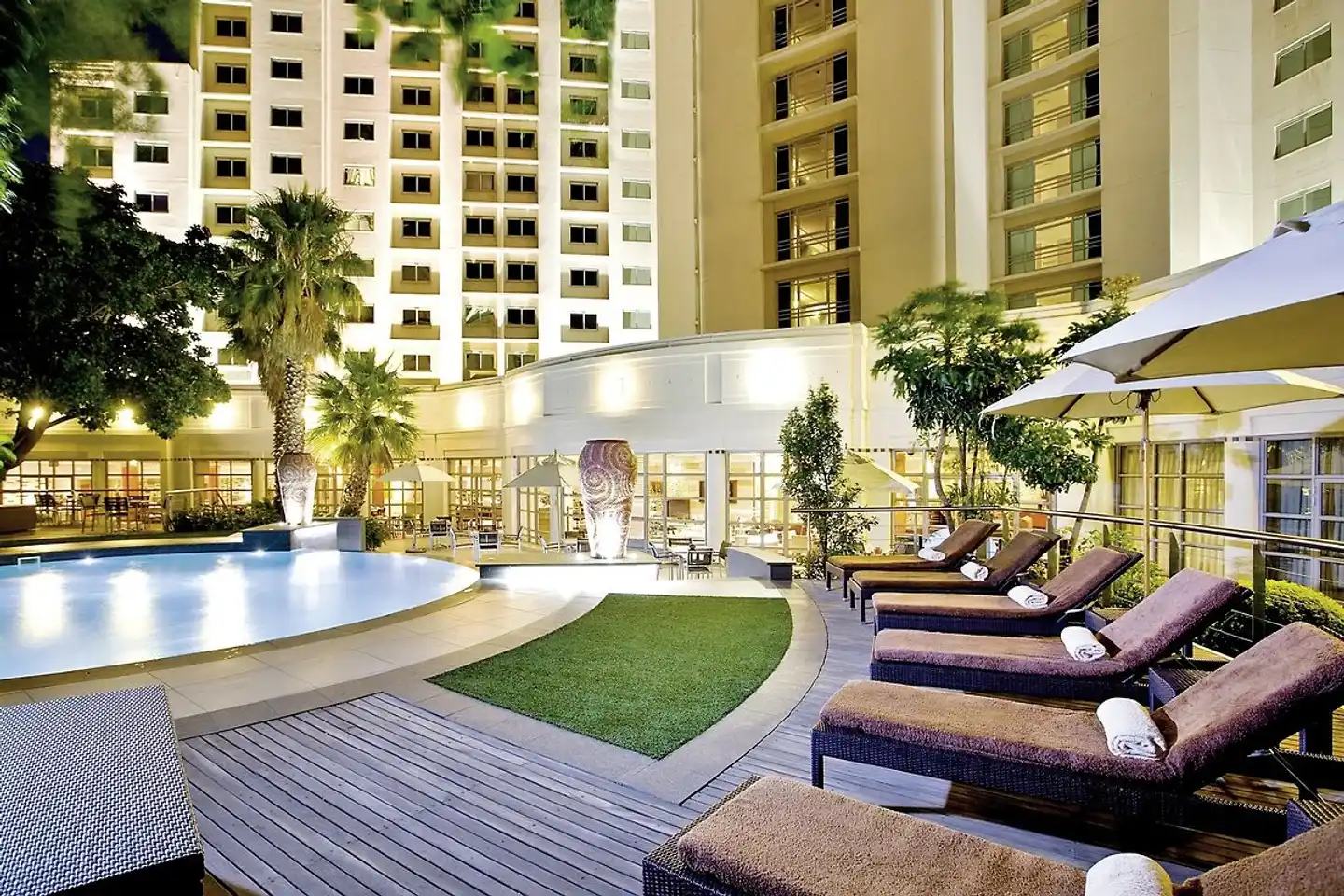 Southern Sun Waterfront Aussenansicht