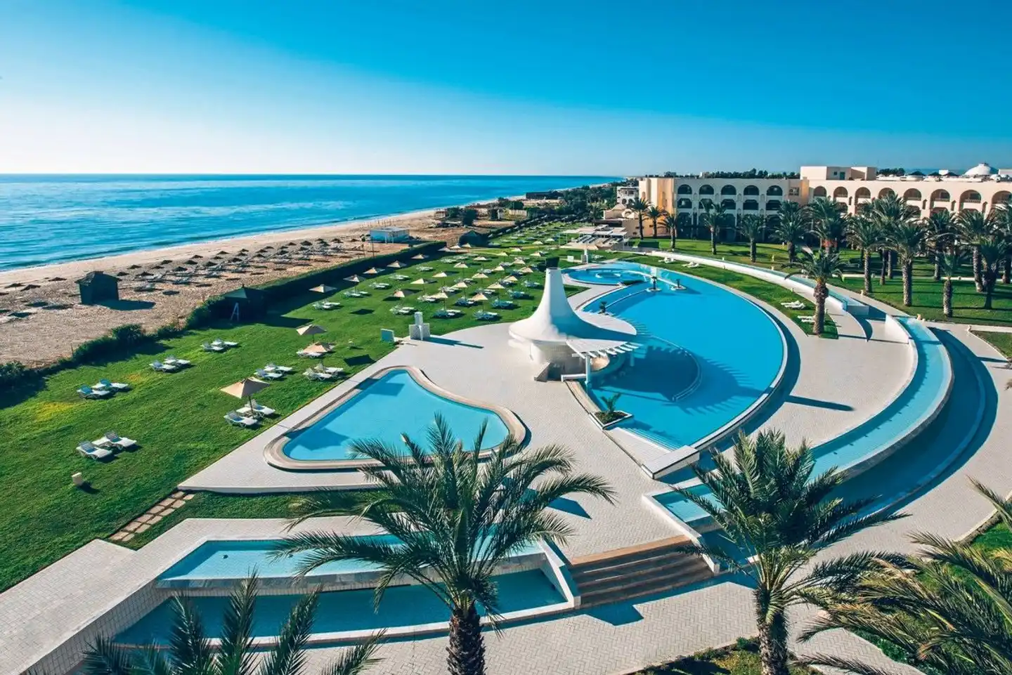Iberostar Waves Averroes Pool