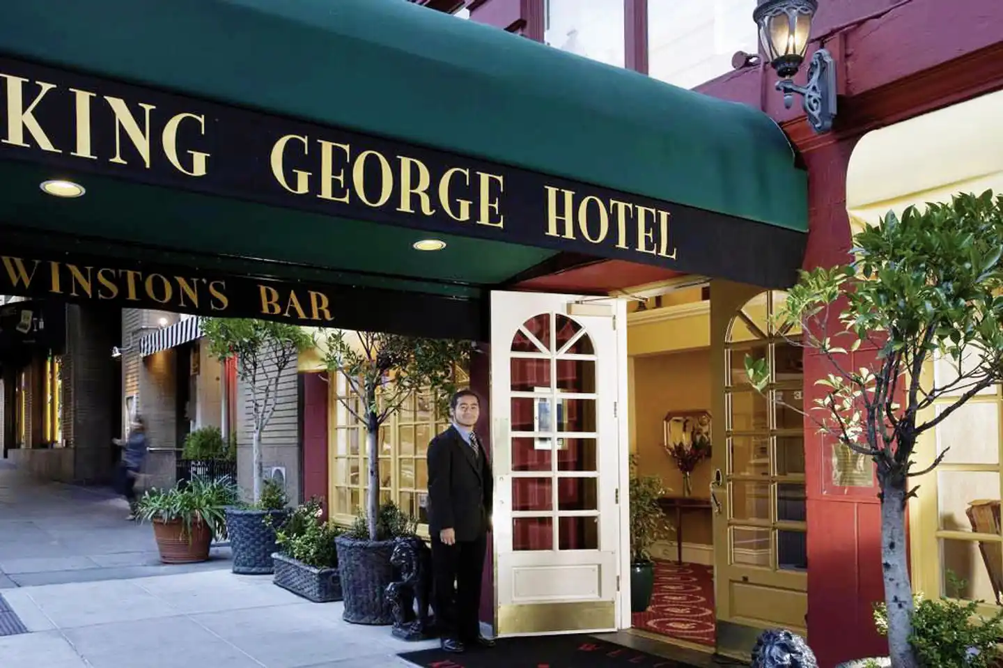 King George Hotel Aussenansicht