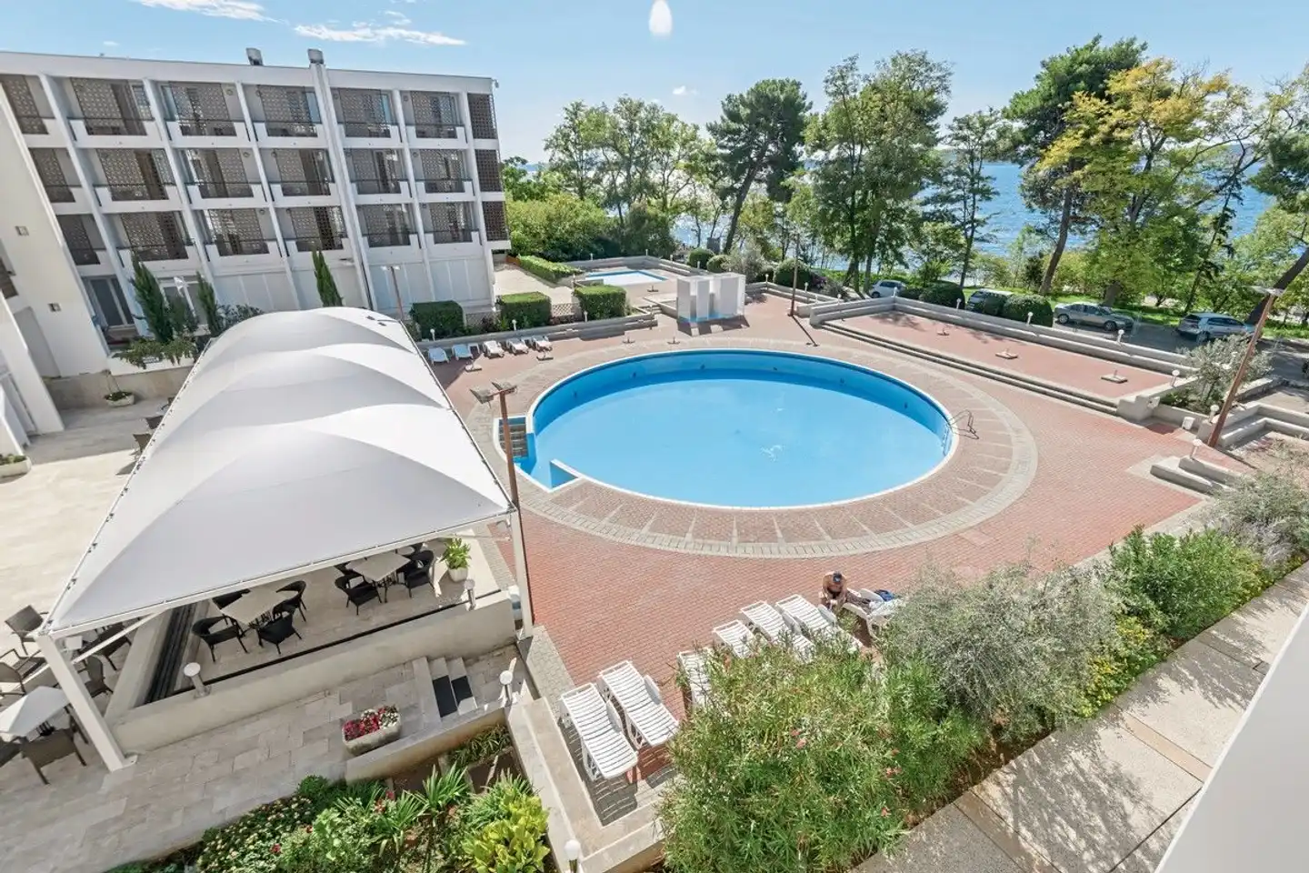 Hotel Kolovare Aussenansicht