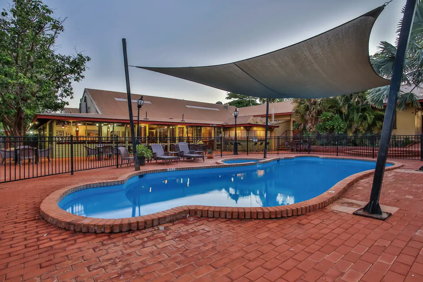Kimberley Hotel Pool