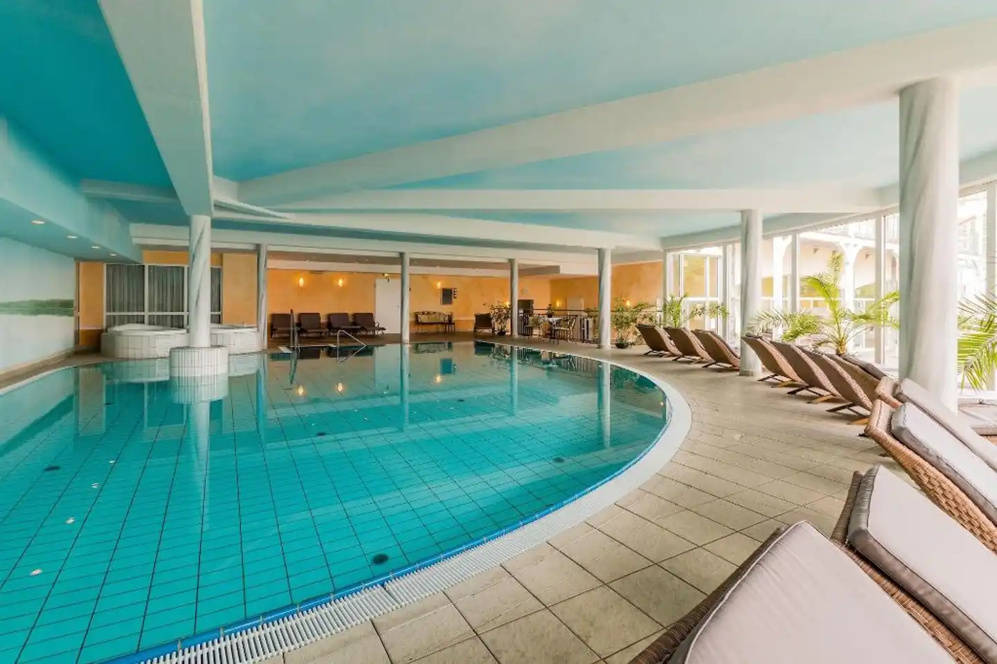 Seehotel Schloss Klink Resort & Spa Hallenbad
