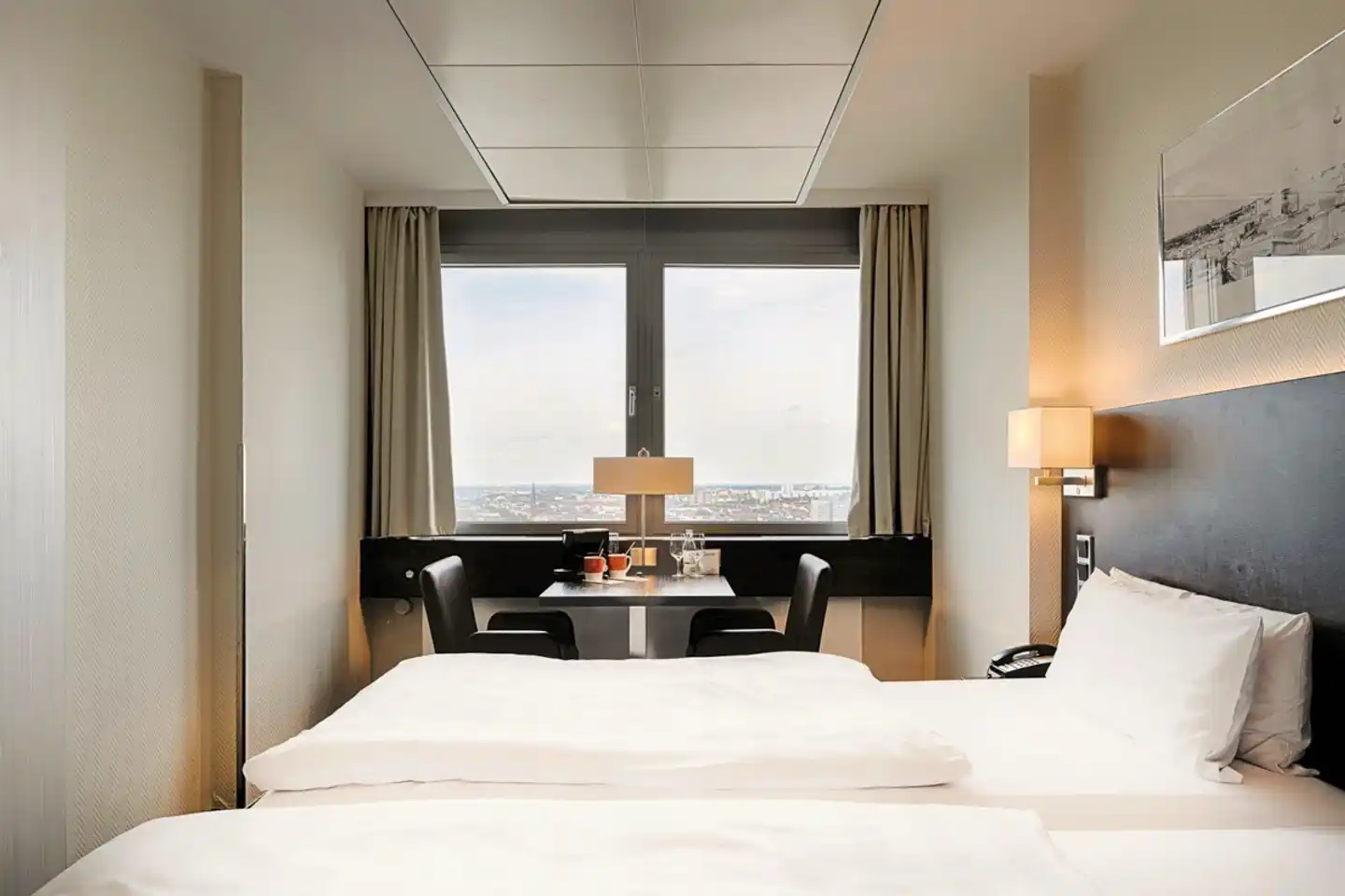 Park Inn by Radisson Berlin Alexanderplatz Wohnbeispiel