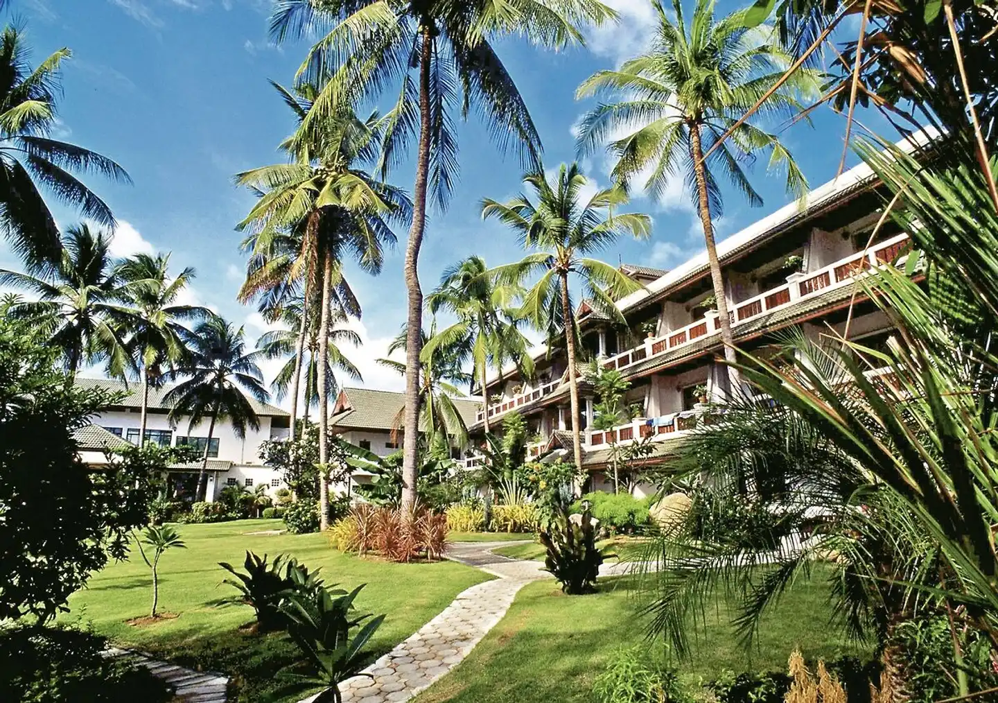 First Bungalow Beach Resort Garten