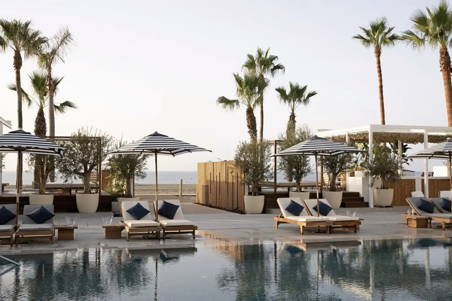 METT Hotel & Beach Resort Marbella - Estepona Pool