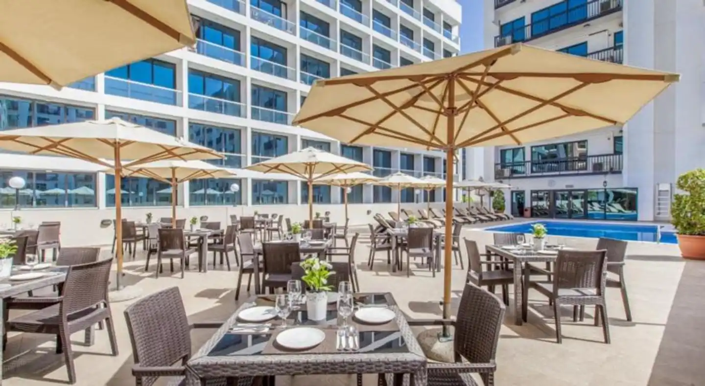 Golden Sands Hotel Apartments Restaurant