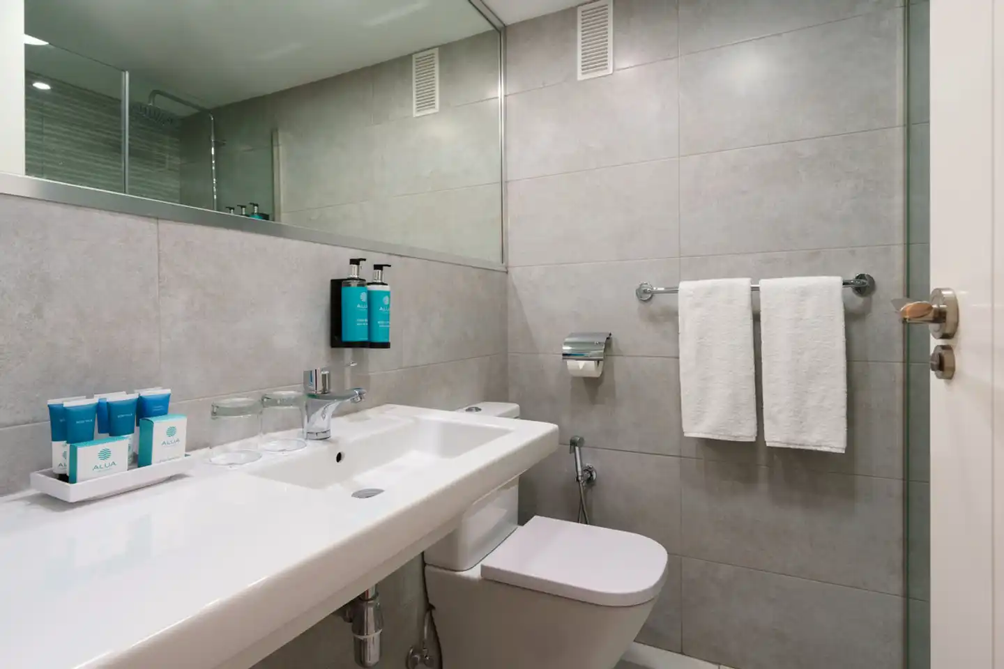 Hotel Costa Málaga by Pierre Vacances Badezimmer