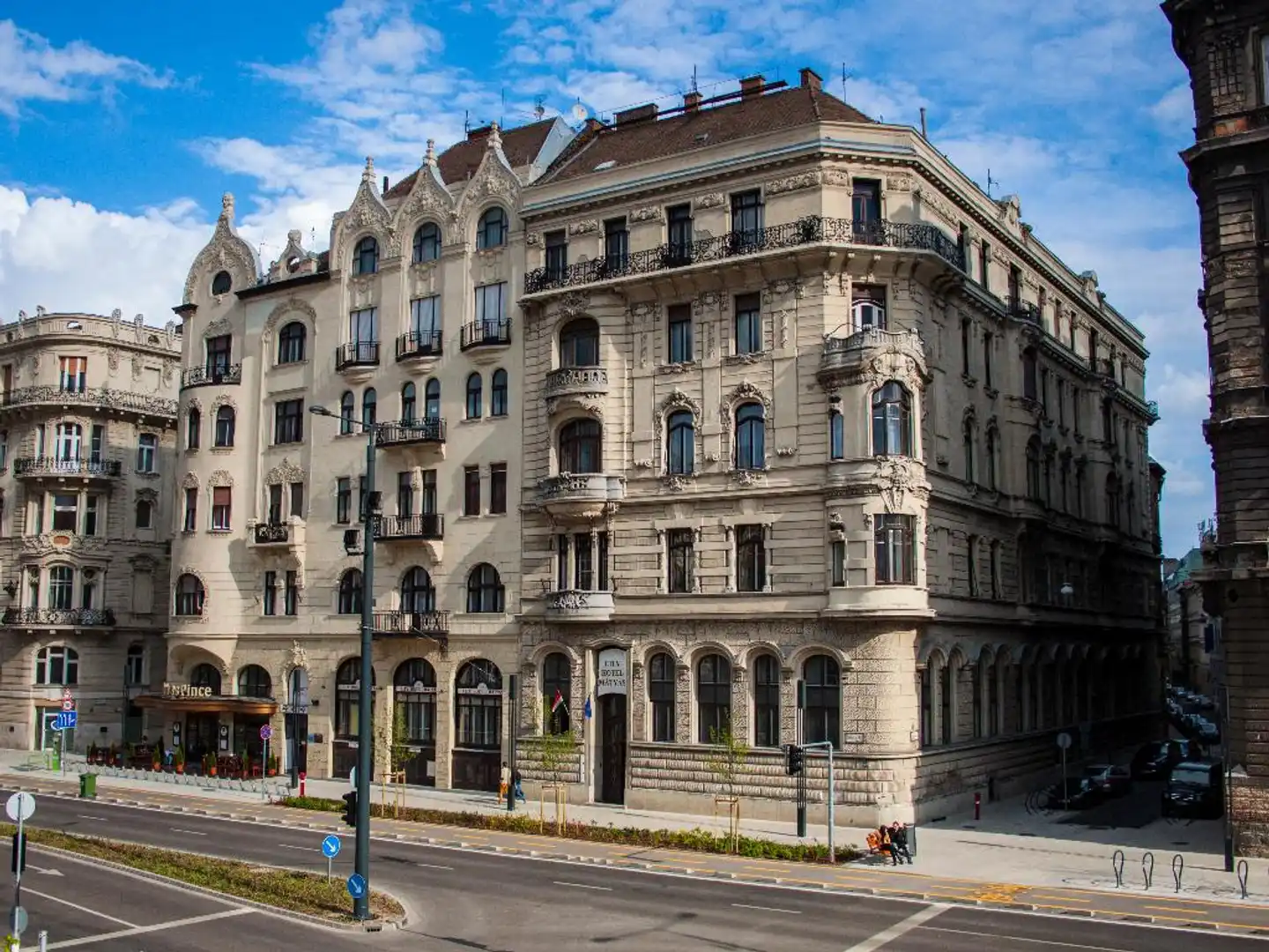 City Hotel Matyas Aussenansicht