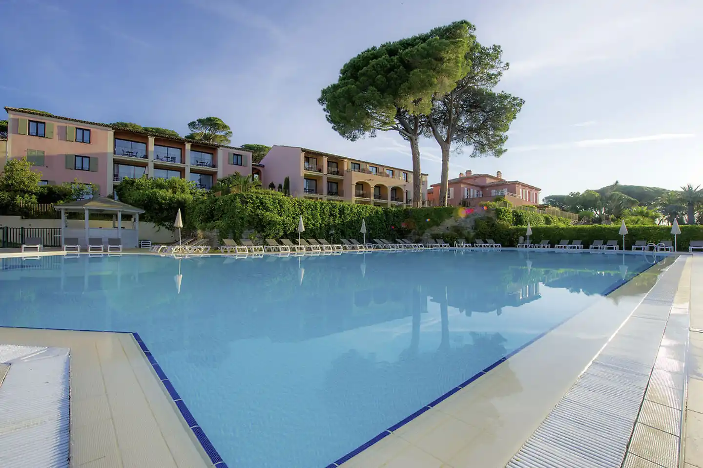 Les Jardins de Sainte Maxime Pool