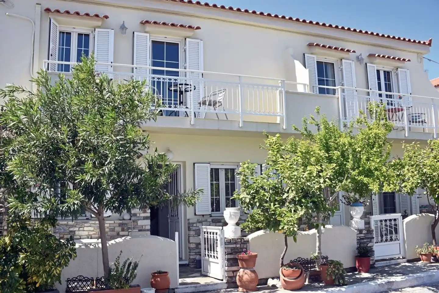 Appartements Leonidas Aussenansicht