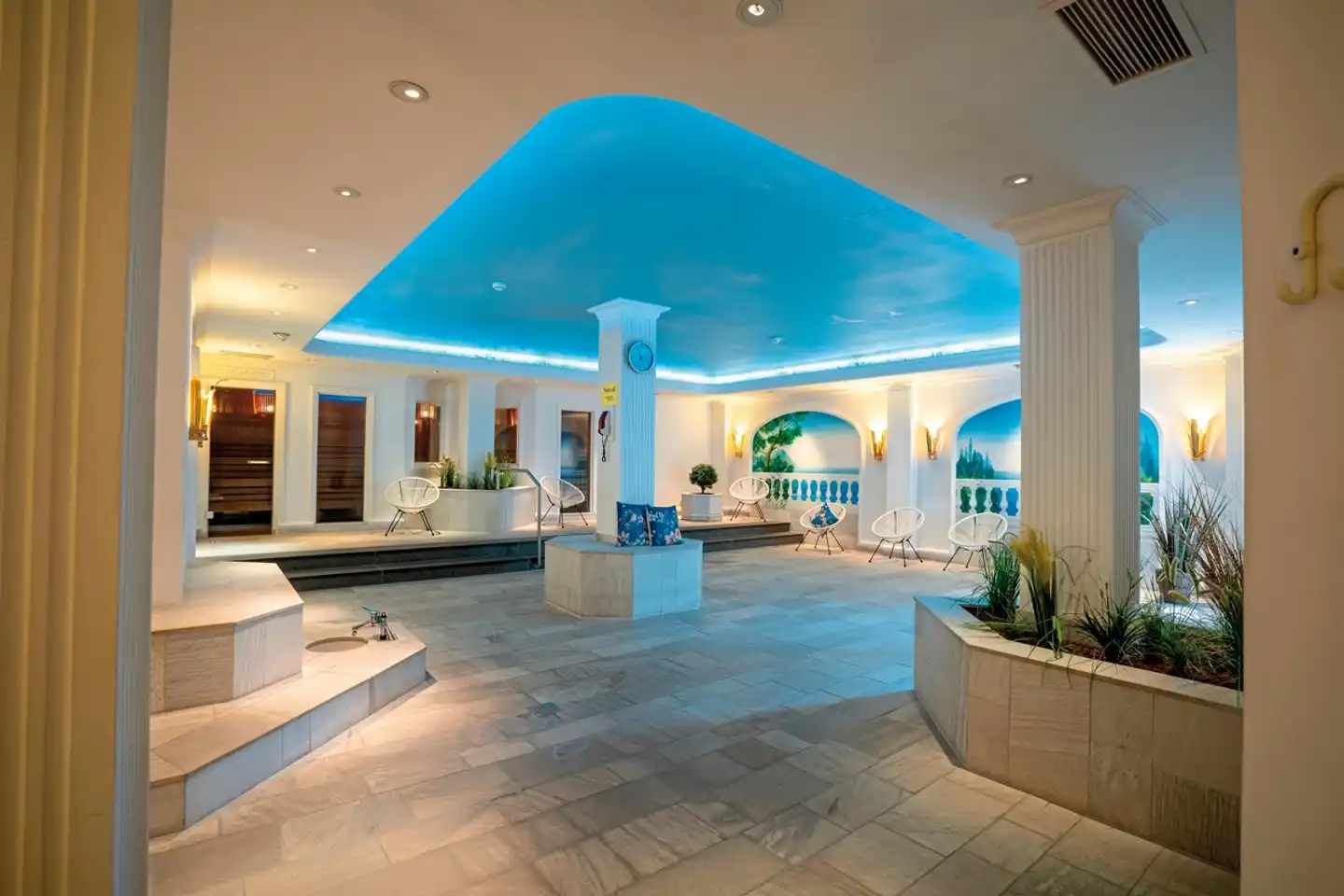 revita - Wellness Hotel & Resort Lobby