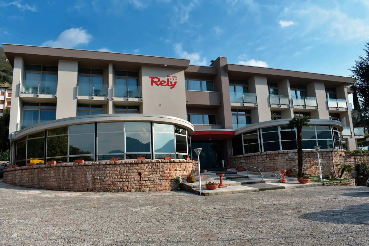 Rely Aussenansicht