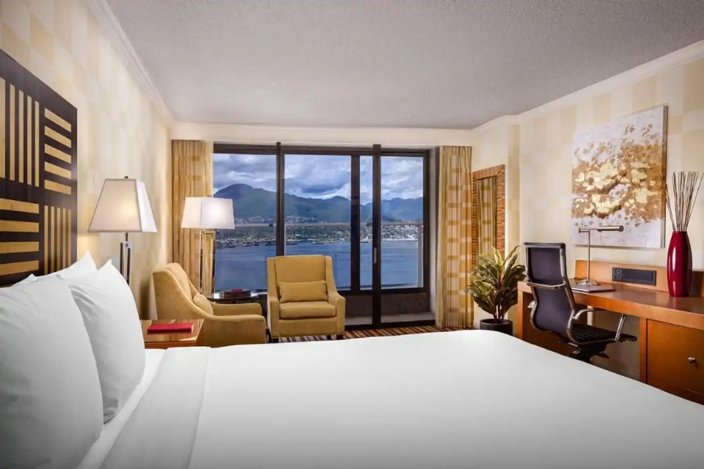 Pinnacle Hotel Vancouver Harbourfront Wohnbeispiel