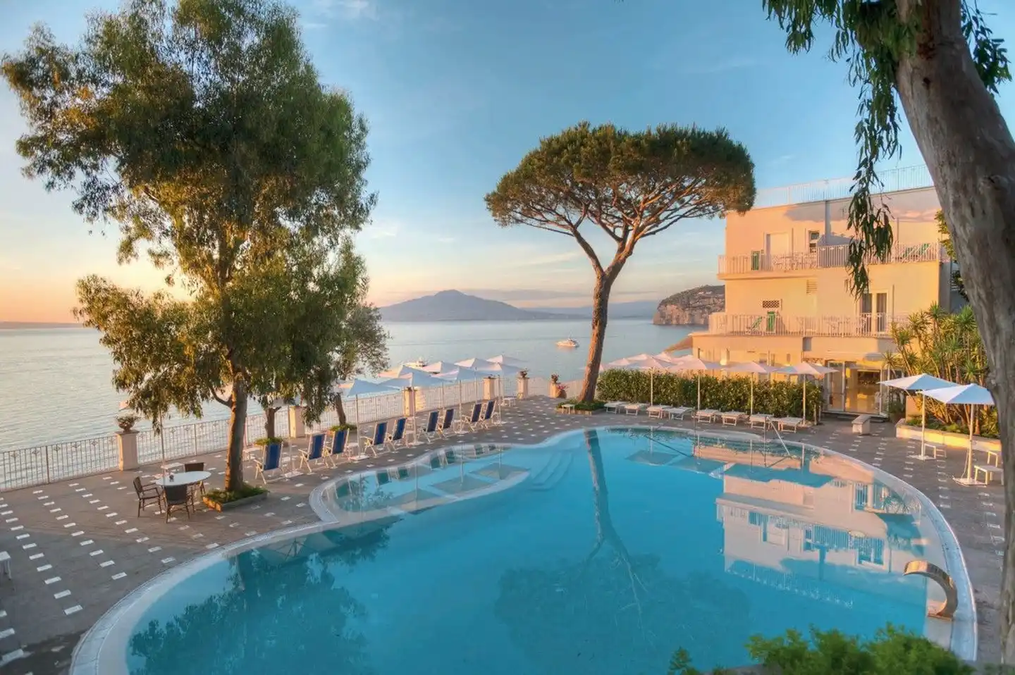 Grand Hotel Riviera Pool