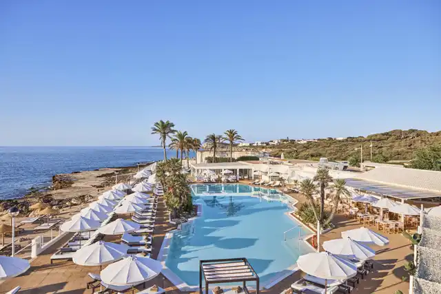 AluaSoul Menorca Pool