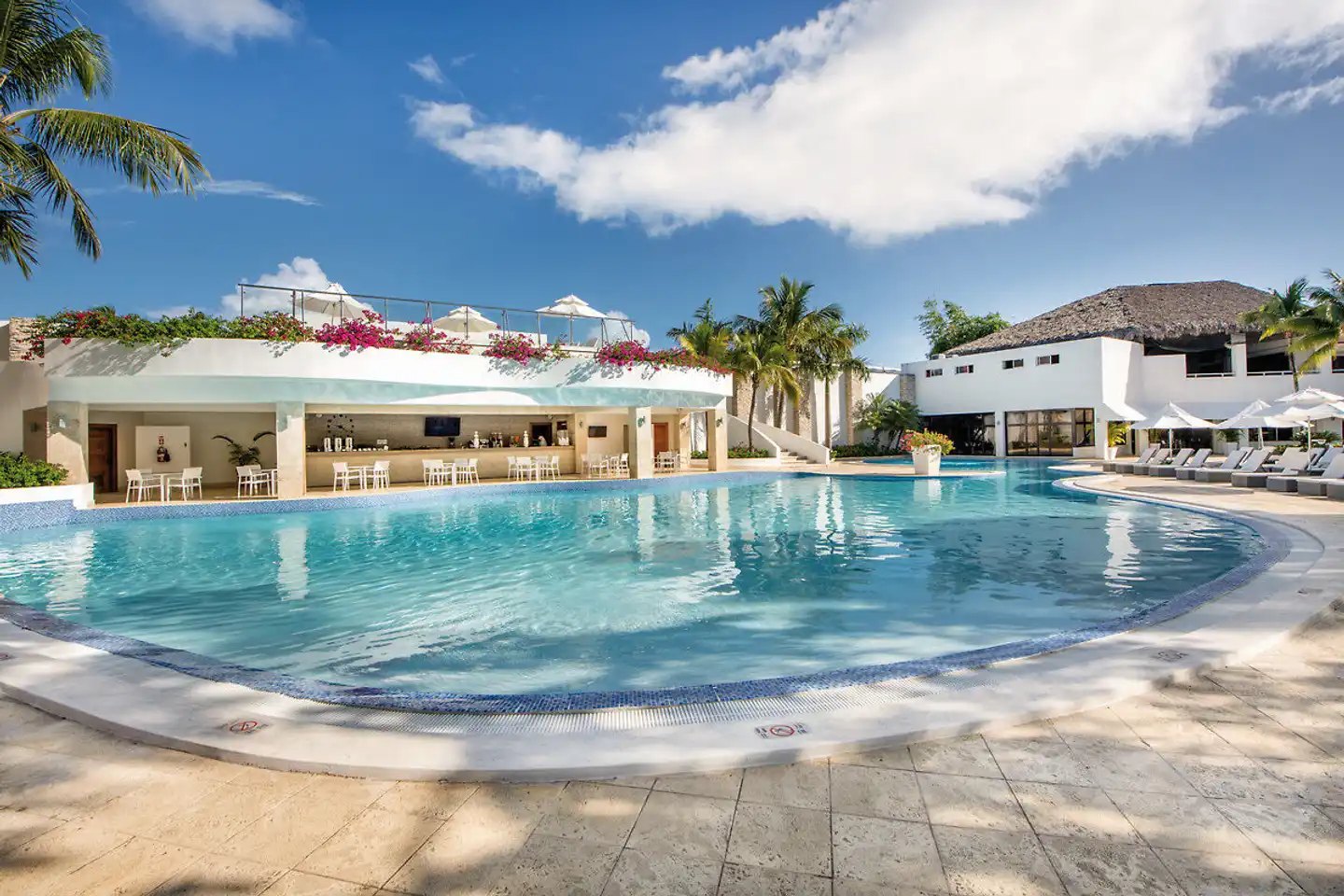 Viva Heavens by Wyndham Pool