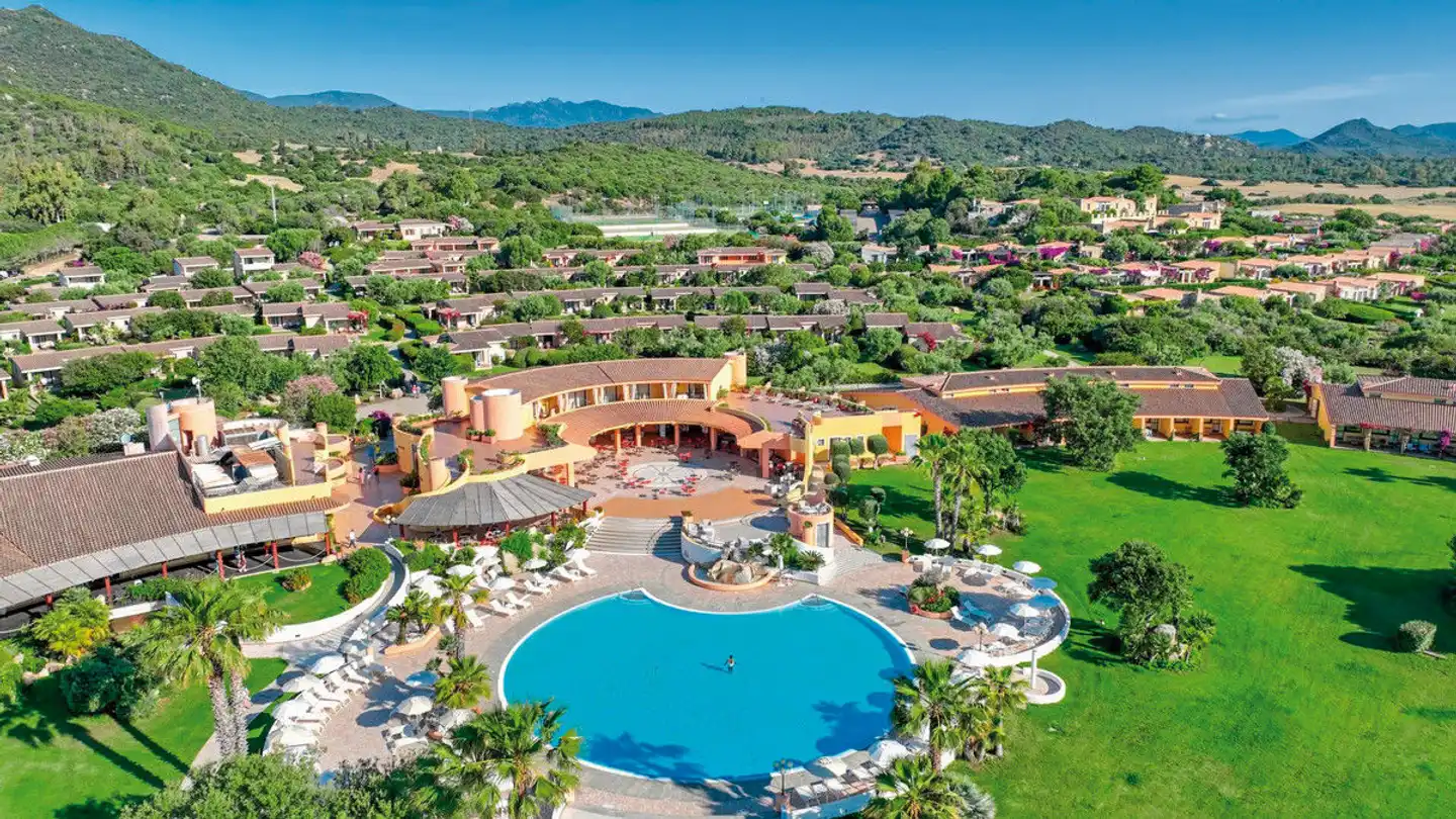 Sant'Elmo Beach Hotel Aussenansicht