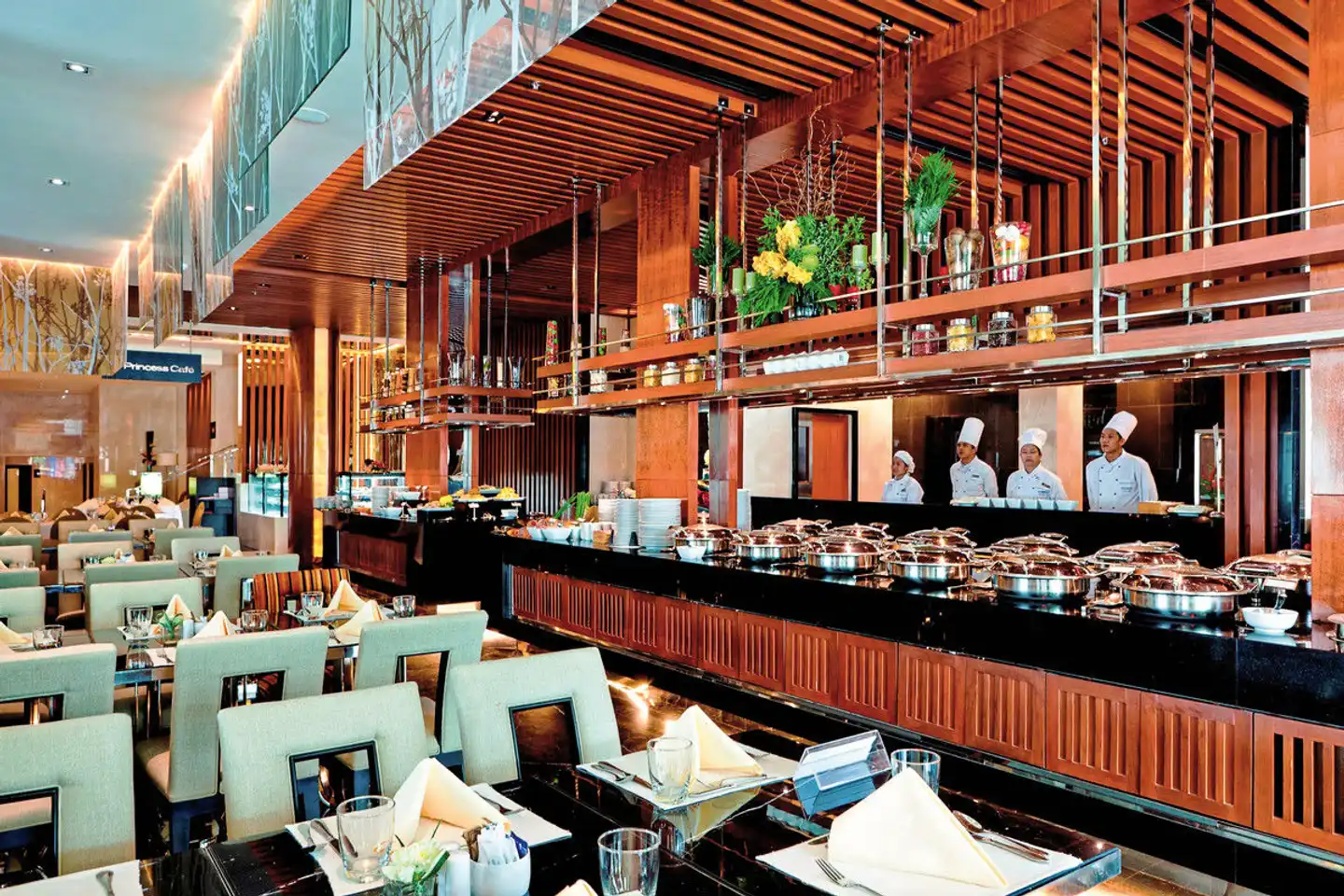 Royal Princess Larn Luang Bangkok Restaurant